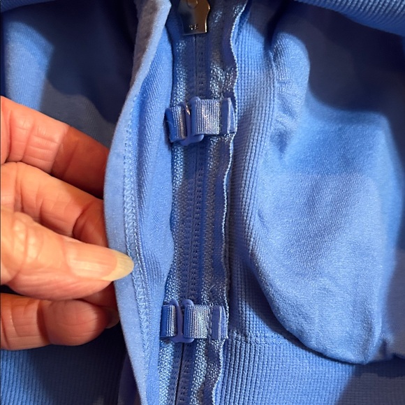 Yogalicious Bright Blue Zip-Front Sports Bra - Picture 5 of 5